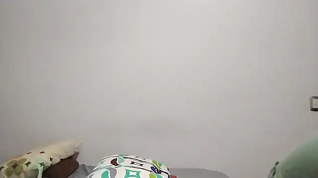 Luna-e-Franco1 online show from February 2026 11:59:01 PM