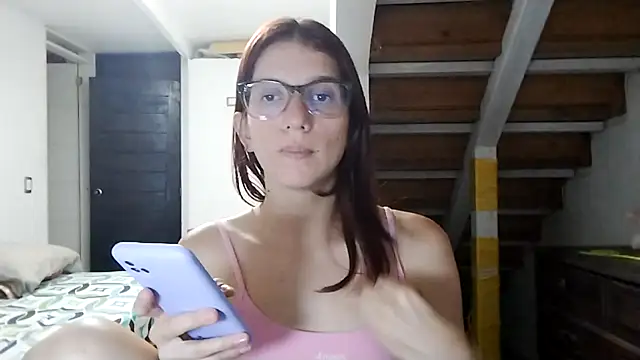 Luna-e-Franco1 online show from November 2025 12:00:01 AM