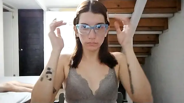 Luna-e-Franco1 online show from September 2025 11:44:02 PM