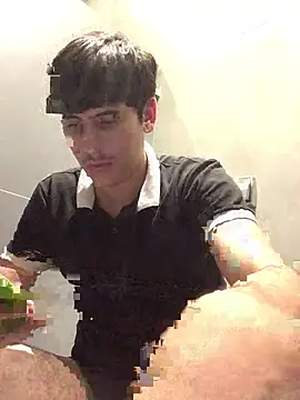 Snapshot of Babyhotbad chatting on February 2025 09:06:02 PM Babyhotbad online show from February 2025 09:06:02 PM