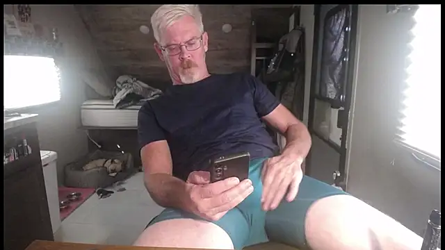 Snapshot of Di9ital069 chatting on December 2025 07:01:01 PM Di9ital069 online show from December 2025 07:01:01 PM