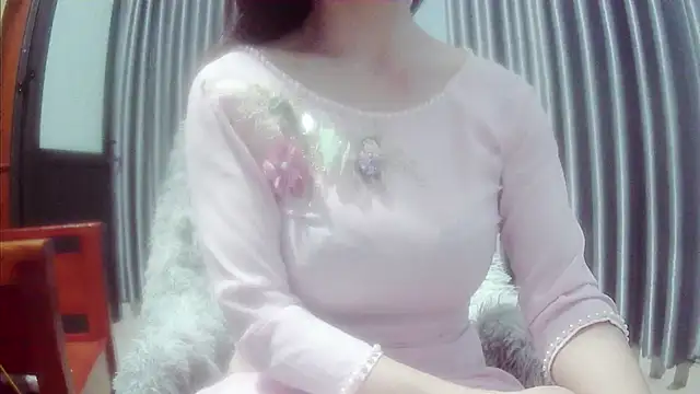 Yii-Ser online show from February 2026 07:01:01 PM