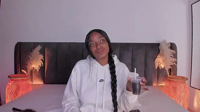 Snapshot of Martina_jackson_15 chatting on March 2025 05:07:01 AM Martina jackson 15 online show from March 2025 05:07:01 AM