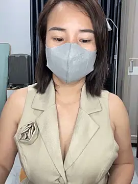 AnNa-99 online show from November 2025 06:18:02 AM