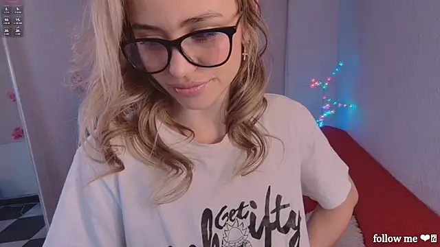 Lucy Princes online show from March 2026 06:52:01 AM