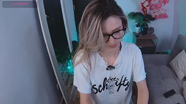 Lucy Princes online show from September 2025 06:30:02 AM