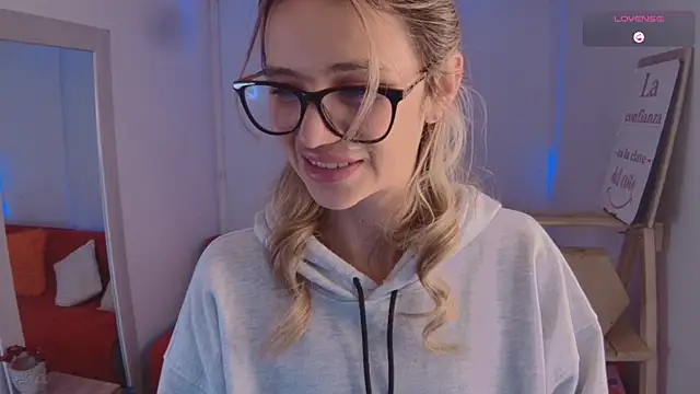Lucy Princes online show from January 2025 06:09:01 AM