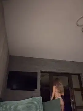 SonyaD  online show from January 2026 04:05:02 AM