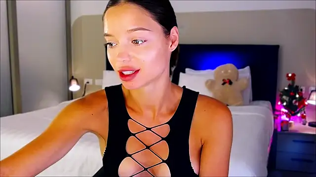 Snapshot of wow_Mia chatting on January 2025 01:32:01 AM wow Mia online show from January 2025 01:32:01 AM