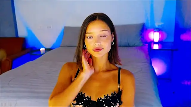 Snapshot of wow_Mia chatting on February 2025 02:33:01 AM wow Mia online show from February 2025 02:33:01 AM