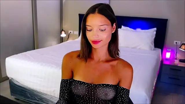 Snapshot of wow_Mia chatting on February 2025 08:18:02 AM wow Mia online show from February 2025 08:18:02 AM