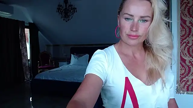 eyesangel22 online show from September 2025 12:00:02 PM