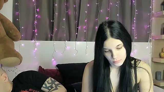 xDeepInLovexx online show from March 2025 08:32:01 PM