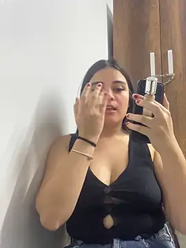 CamilaSofiia online show from October 2025 08:52:02 PM