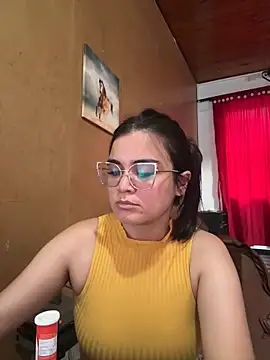 Snapshot of CamilaSofiia chatting on April 2026 10:00:01 PM CamilaSofiia online show from April 2026 10:00:01 PM
