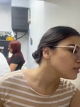 CamilaSofiia online show from November 2025 08:12:01 PM