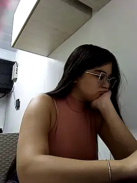 Snapshot of CamilaSofiia chatting on October 2025 04:41:01 PM CamilaSofiia online show from October 2025 04:41:01 PM