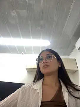 CamilaSofiia online show from October 2025 08:08:02 PM