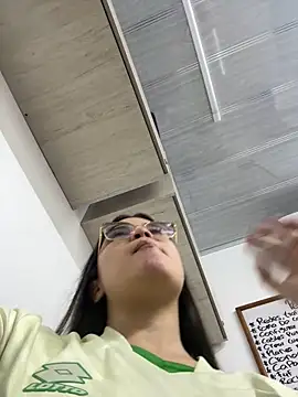 CamilaSofiia online show from November 2025 08:53:02 PM