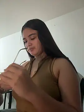 CamilaSofiia online show from December 2025 02:49:01 AM