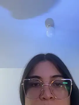 CamilaSofiia online show from November 2025 04:35:02 AM