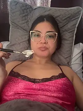 Snapshot of CamilaSofiia chatting on October 2025 05:17:01 PM CamilaSofiia online show from October 2025 05:17:01 PM