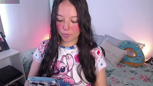 Snapshot of Lexie_Thompson10 chatting on October 2025 07:14:01 PM Lexie Thompson10 online show from October 2025 07:14:01 PM