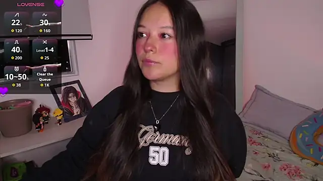 Snapshot of Lexie_Thompson10 chatting on October 2025 11:13:01 PM Lexie Thompson10 online show from October 2025 11:13:01 PM