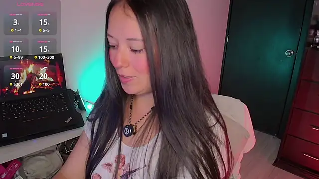 Lexie Thompson10 online show from July 2026 02:00:02 AM