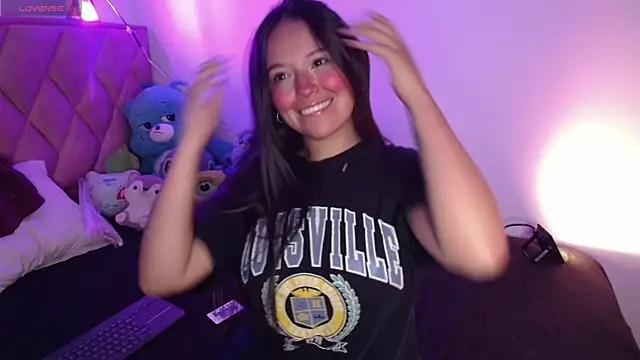 Snapshot of Lexie_Thompson10 chatting on January 2026 02:15:01 AM Lexie Thompson10 online show from January 2026 02:15:01 AM