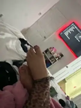funnynessa69 online show from November 2025 11:52:02 PM