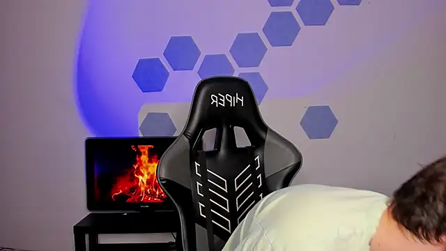 Snapshot of Chris_Tyson chatting on November 2025 07:34:02 AM Chris Tyson online show from November 2025 07:34:02 AM