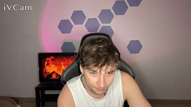 Snapshot of Chris_Tyson chatting on November 2025 11:15:02 PM Chris Tyson online show from November 2025 11:15:02 PM