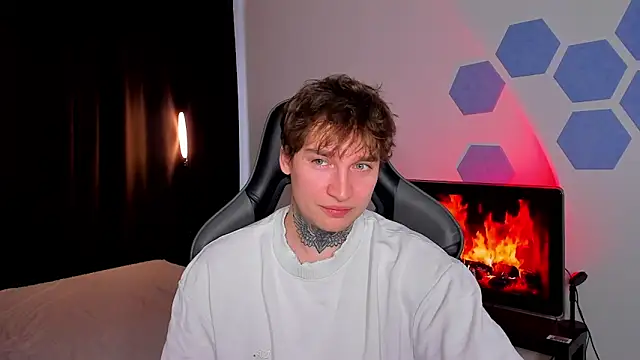 Snapshot of Chris_Tyson chatting on November 2025 08:36:02 AM Chris Tyson online show from November 2025 08:36:02 AM