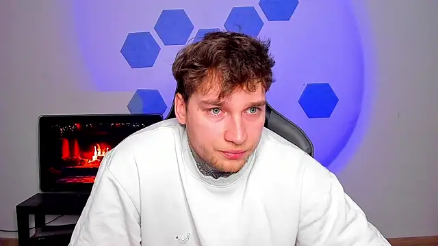 Chris Tyson online show from April 2026 09:05:01 AM