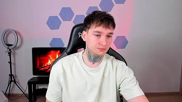 Chris Tyson online show from December 2025 09:03:01 AM