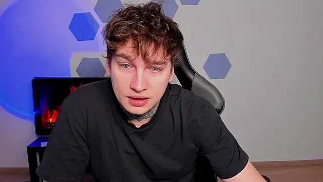 Snapshot of Chris_Tyson chatting on November 2025 10:19:01 AM Chris Tyson online show from November 2025 10:19:01 AM