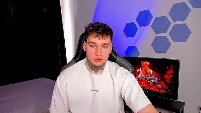 Chris Tyson online show from February 2026 08:23:02 AM