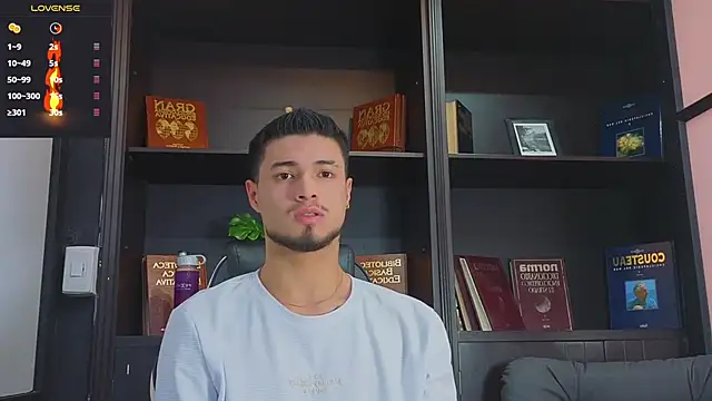 Snapshot of EdwardRoss_ chatting on September 2025 08:19:02 PM EdwardRoss online show from September 2025 08:19:02 PM