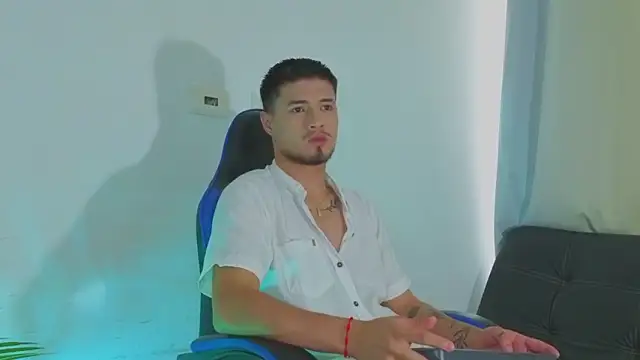 EdwardRoss  online show from February 2026 08:50:02 PM