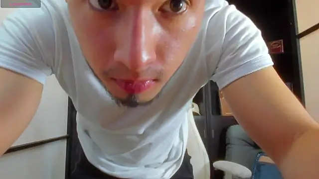 Snapshot of EdwardRoss_ chatting on March 2025 07:22:02 PM EdwardRoss online show from March 2025 07:22:02 PM