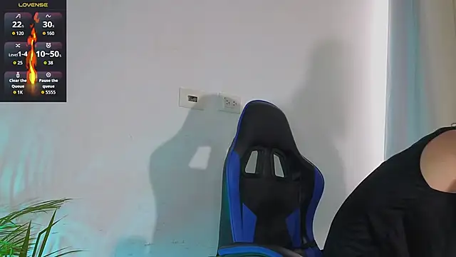 EdwardRoss  online show from February 2026 07:58:02 PM