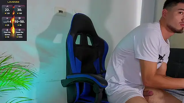 EdwardRoss  online show from February 2026 10:09:01 PM