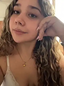 Snapshot of Cherryyquen chatting on November 2025 05:17:02 PM Cherryyquen online show from November 2025 05:17:02 PM