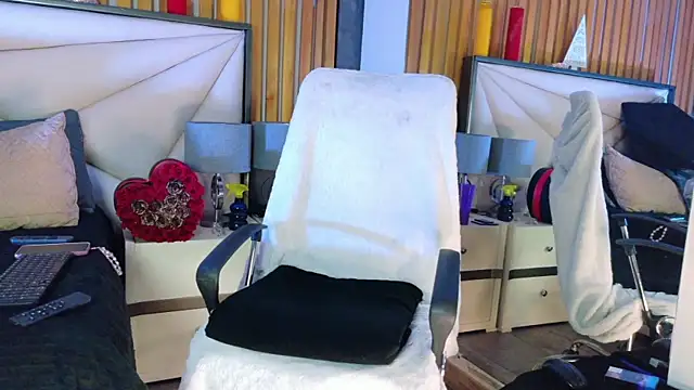 LilyyBigAss online show from November 2025 11:43:02 AM