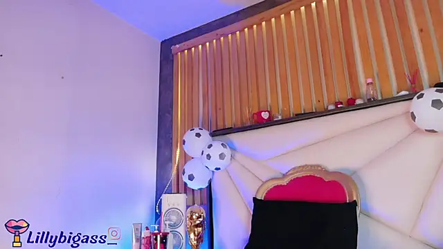 LilyyBigAss online show from June 2026 11:49:02 AM