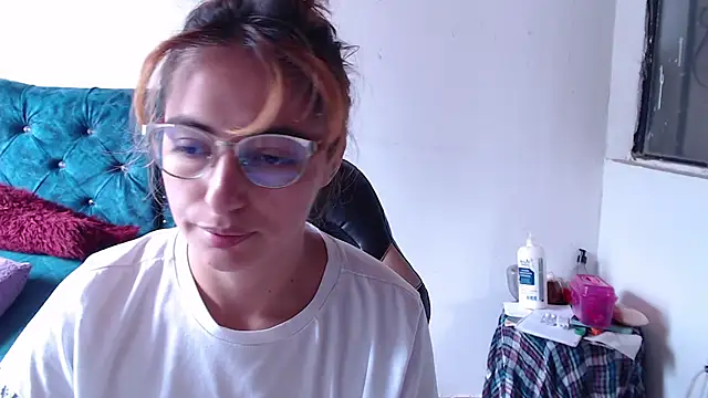 Kate lorens9 online show from April 2026 04:43:02 PM