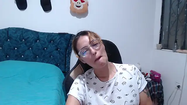Kate lorens9 online show from May 2026 12:58:02 AM