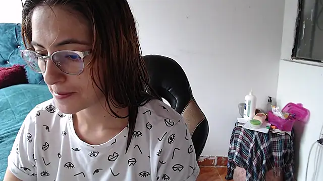 Kate lorens9 online show from April 2026 04:22:01 PM