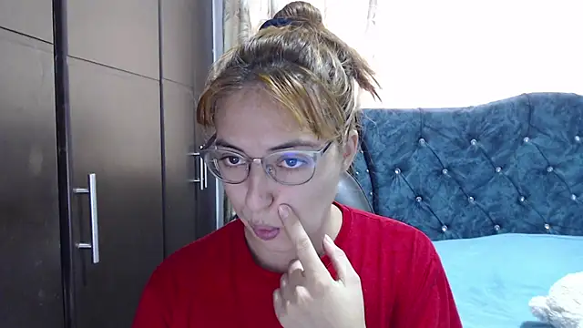 Kate lorens9 online show from February 2026 02:28:02 PM